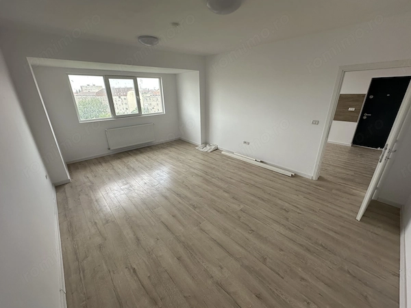 Apartament 2 camere la Mansarda zona Bucovinei — fotografia 1