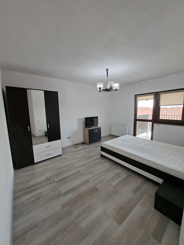 Proprietar inchiriez garsoniera Sanpetru Residence — fotografia 1