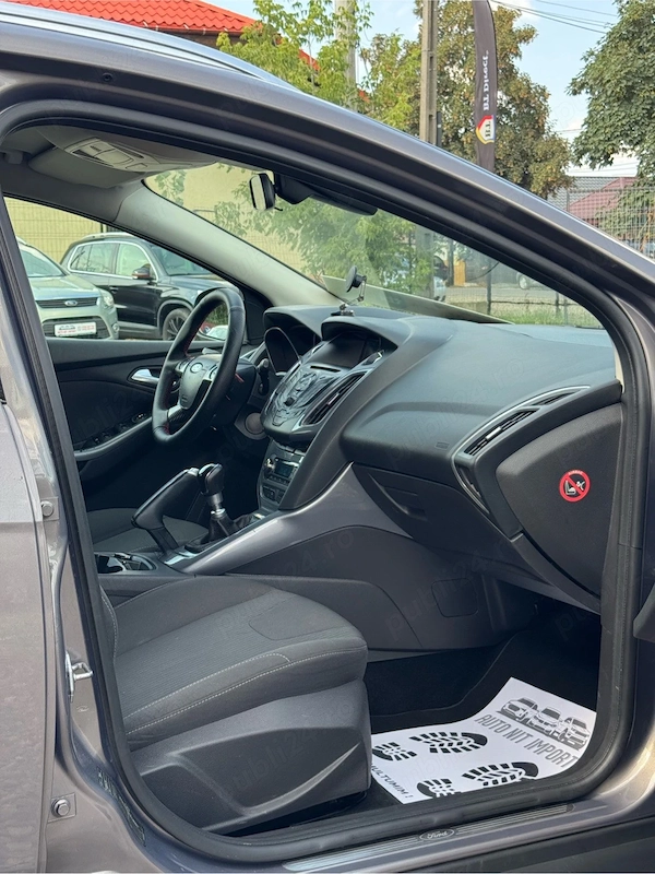 FORD Focus 2014 — imagine 9