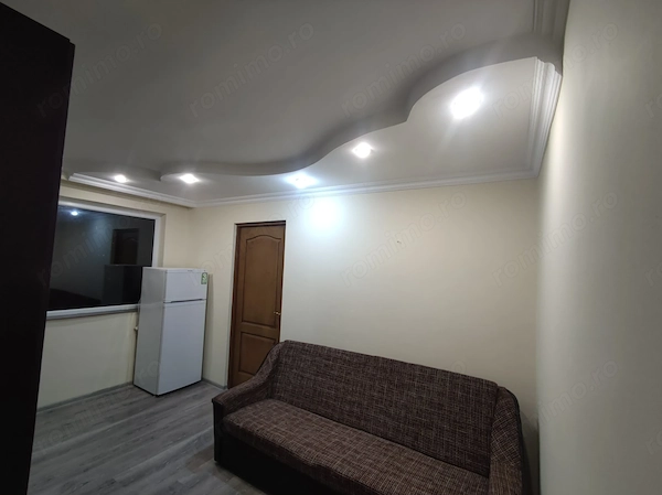 Vand apartament zona teoden etaj 4 din 4 renovat mobilat gata de locuit — fotografia 3
