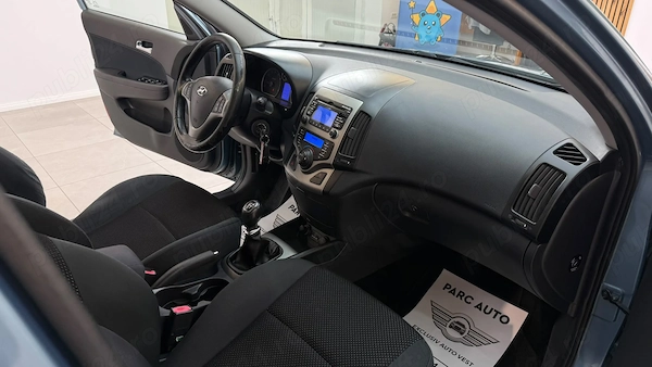 HYUNDAI i30 2011 — imagine 13