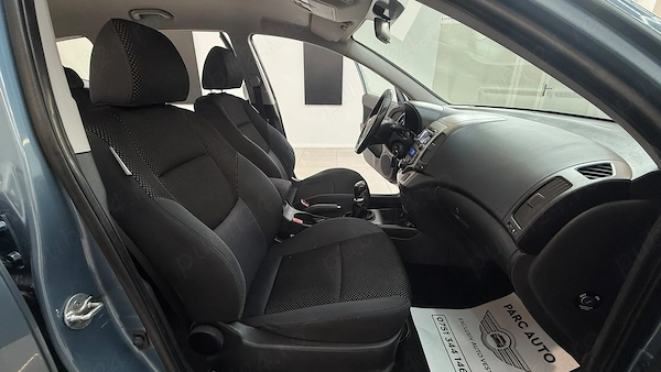 HYUNDAI i30 2011 — imagine 12