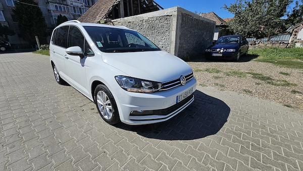 VOLKSWAGEN Touran 2018 — imagine 2