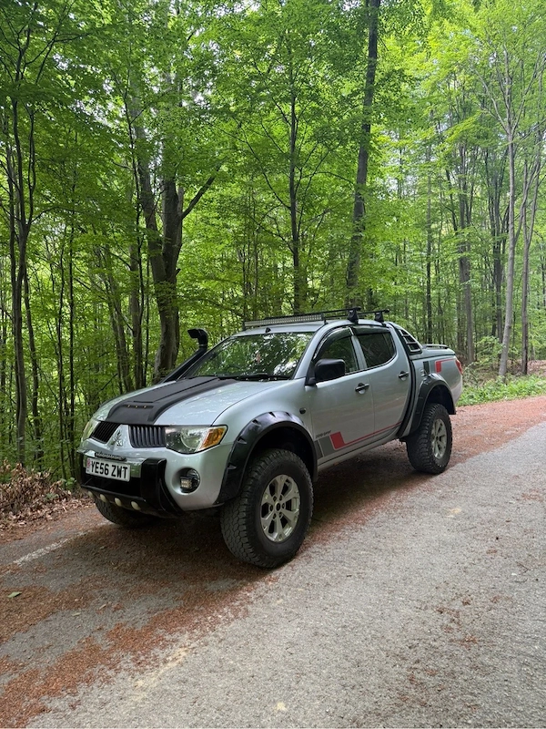 Mitsubishi L200