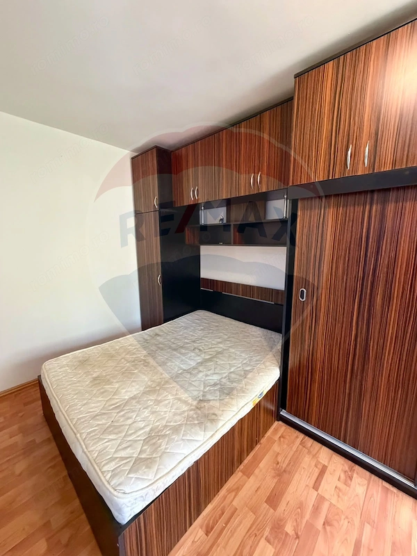 Apartament cu 2 camere în Lipova - zona Centrală — fotografia 1