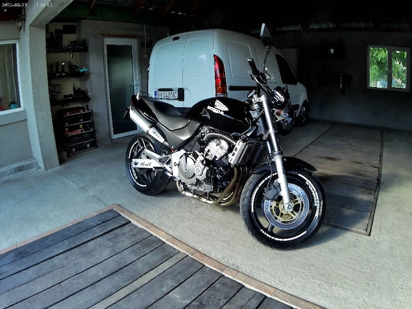 Honda hornet cb 600 f
