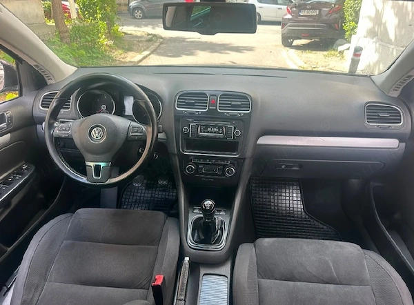 VOLKSWAGEN Golf 2011 — imagine 10