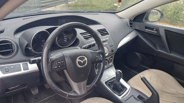 MAZDA 3 2011 — imagine 6