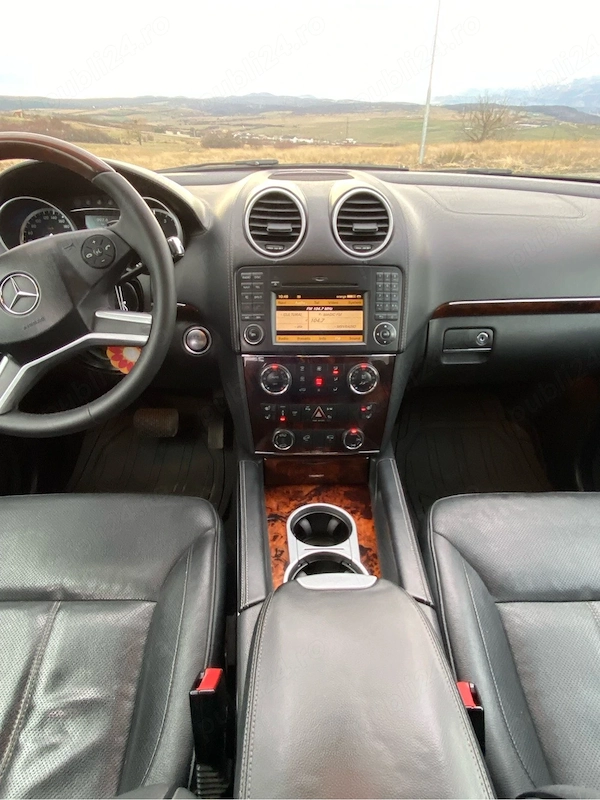 MERCEDES-BENZ GL-Class 2011 — imagine 3