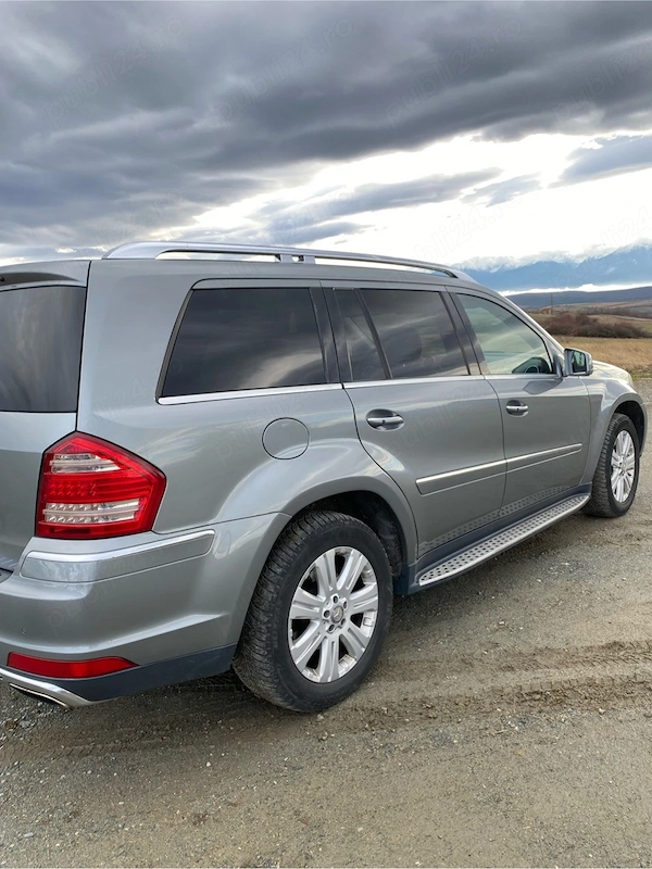 MERCEDES-BENZ GL-Class 2011 — imagine 4
