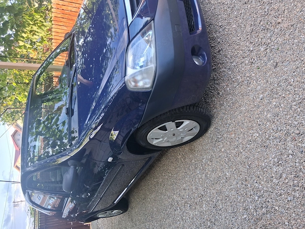 DACIA Logan 2005 — imagine 2