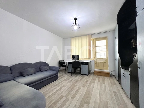 Apartament cu 3 camere in Gheorgheni Piata Mercur cu balcon si beci — fotografia 1