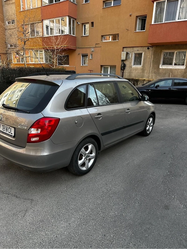 SKODA Fabia 2011 — imagine 4