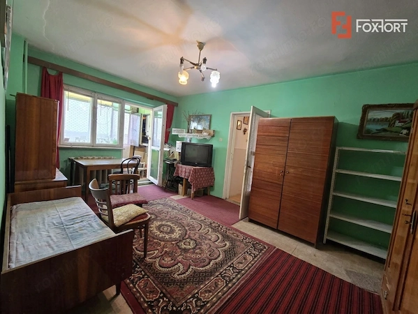 Apartament cu 4 camere, etaj 5/8, zona Micalaca — fotografia 1