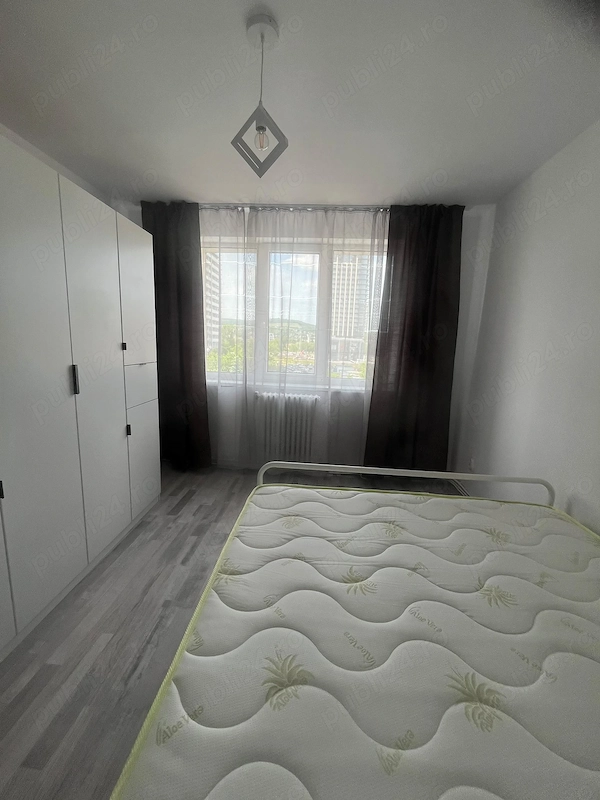 Închiriez apartament cu 3 camere Cluj central piata abator ,recent renovat ,tot nou ,bucătărie separ — fotografia 3
