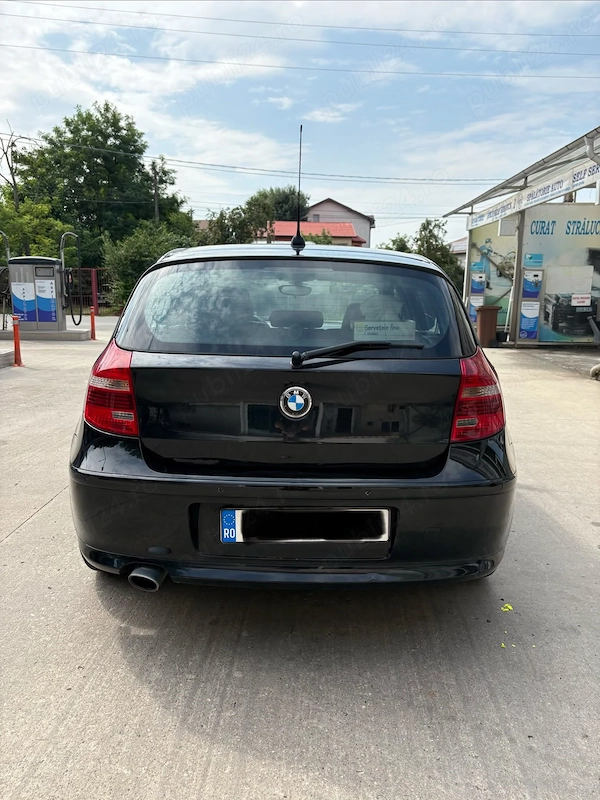 BMW 1 Series 2009 — imagine 10