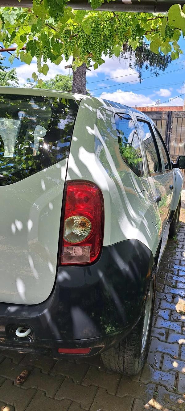 DACIA Duster 2011 — imagine 5