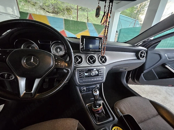 MERCEDES-BENZ GLA 2015 — imagine 6