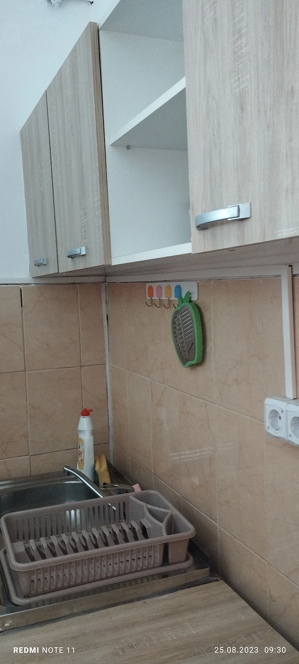 Ofer spre închiriere garsonieră — fotografia 3