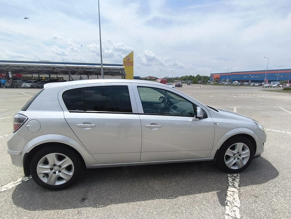 OPEL Astra 2011 — imagine 2