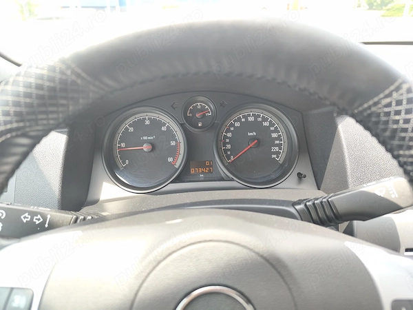 OPEL Astra 2011 — imagine 8
