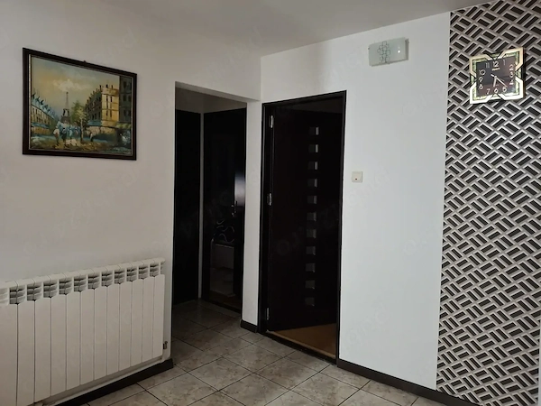 Vând schimb apartament cu 4 camere — fotografia 3