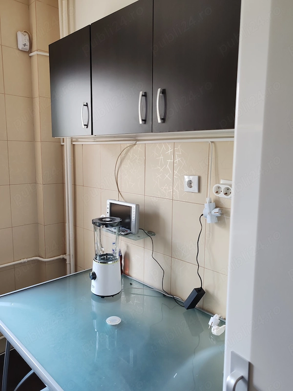 Proprietar închiriez apartament 3 camere sect 3 bdul Ghica tei — fotografia 3