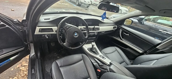 BMW 318d 2009 - 3400e