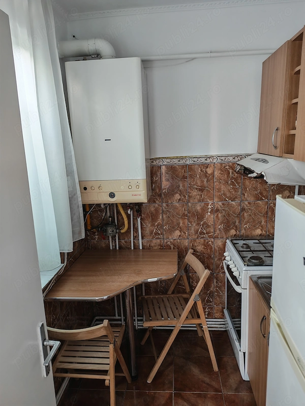 Apartament 2 camere, renovat și mobilat — fotografia 3