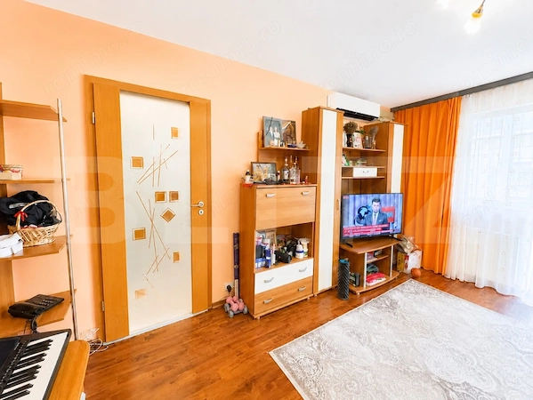 Apartament 2 camere, complet mobilat și utilat, zonă liniștită — fotografia 2