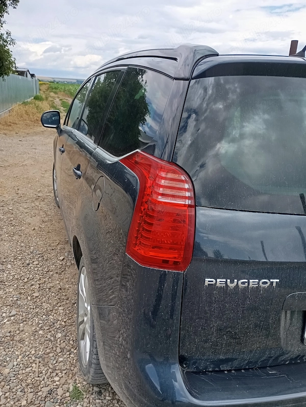 PEUGEOT 5008 2011 — imagine 3