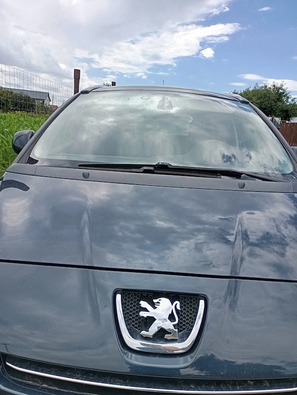 PEUGEOT 5008 2011 — imagine 2