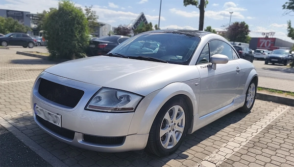 Vând Audi TT 1.8 Turbo (180 CP) - Un clasic sportiv, cu investiții tehnice majore