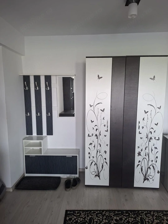 Garsonieră decomandată 41 mp, balcon spatios 7 mp, Brazdă — fotografia 2