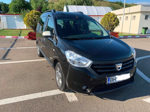 DACIA DOKKER - 2015 (decembrie) - GERMANIA- 126900 KM - Al doilea proprietar