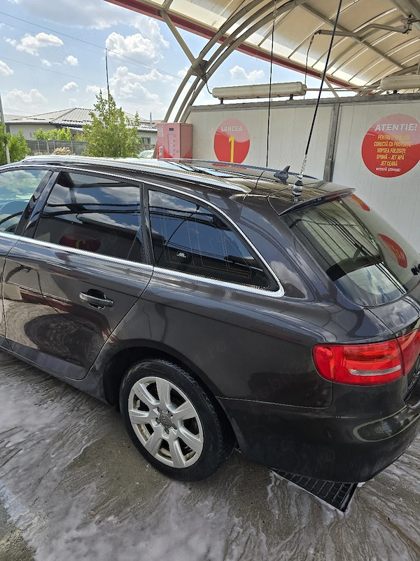 AUDI A4 2009 — imagine 8
