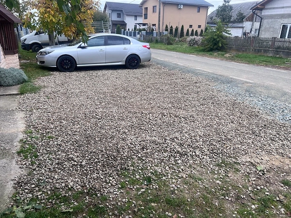 RENAULT Latitude 2011 — imagine 4