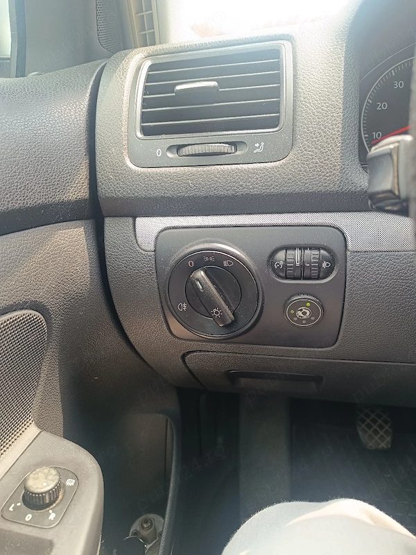 VOLKSWAGEN Golf 2009 — imagine 9