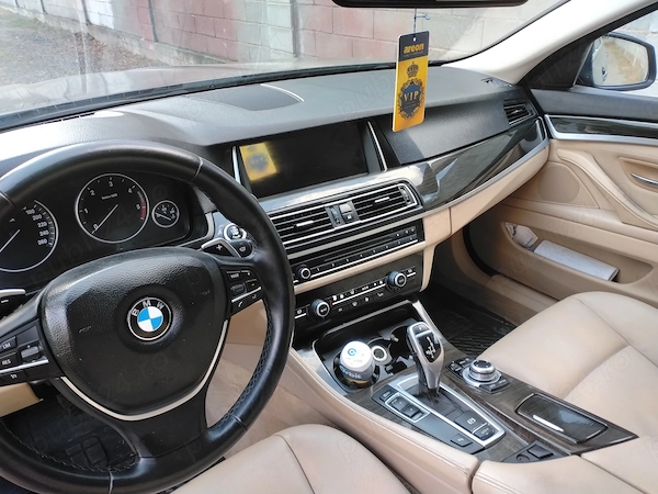 BMW 5 Series 2011 — imagine 4