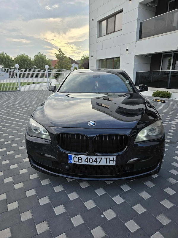 BMW 7 Series 2010 — imagine 5
