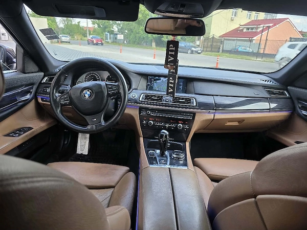 BMW 7 Series 2010