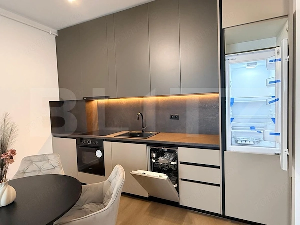 Apartament 2 camere, 45 mp, terasa 10 mp, zona Eroilor — fotografia 3
