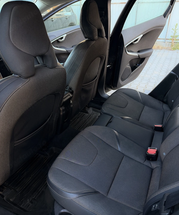 VOLVO V40 Cross Country 2014 — imagine 11