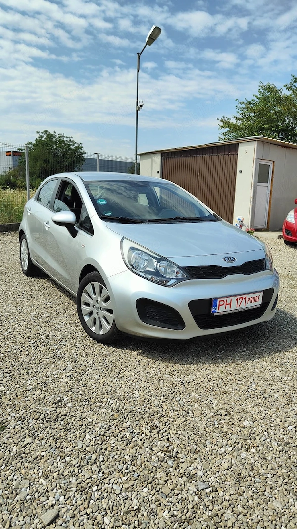 KIA Rio 2012 — imagine 2