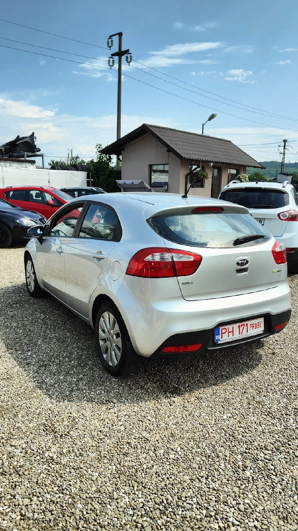 KIA Rio 2012 — imagine 5