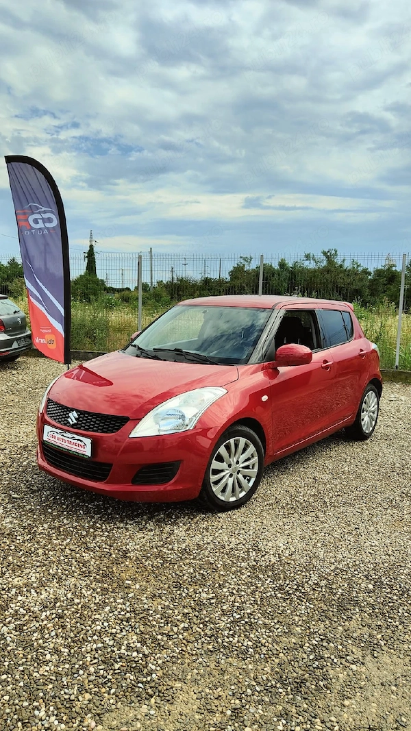 SUZUKI Swift 2013
