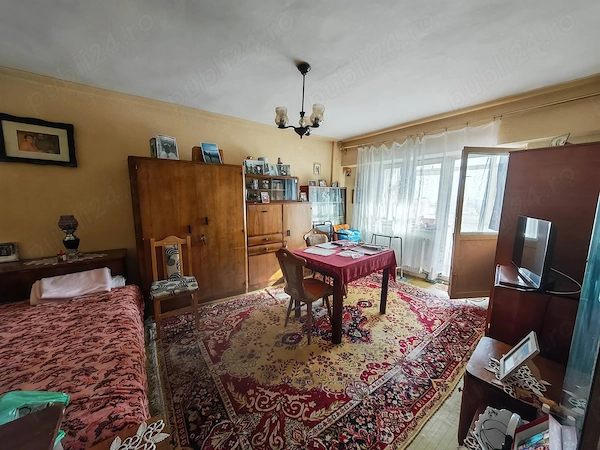 Garsoniera foarte spațioasă tip 2 camere — fotografia 1