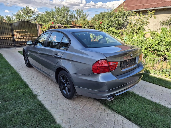 BMW 3 Series 2011 — imagine 4