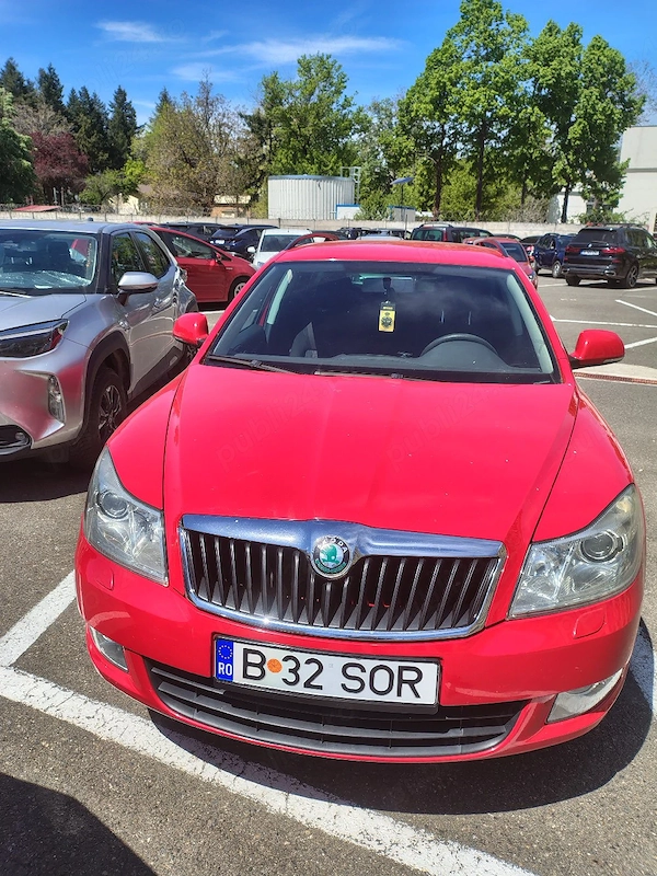 SKODA Octavia 2012 — imagine 3