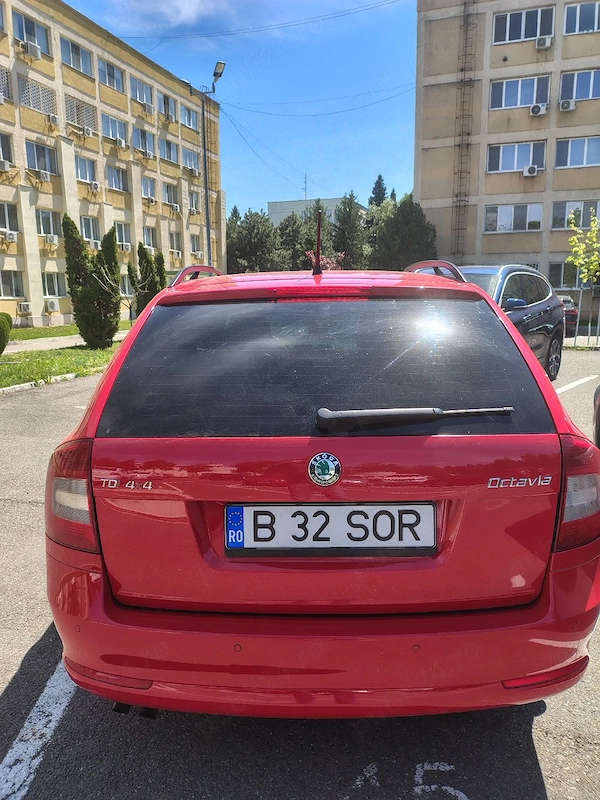 SKODA Octavia 2012 — imagine 2